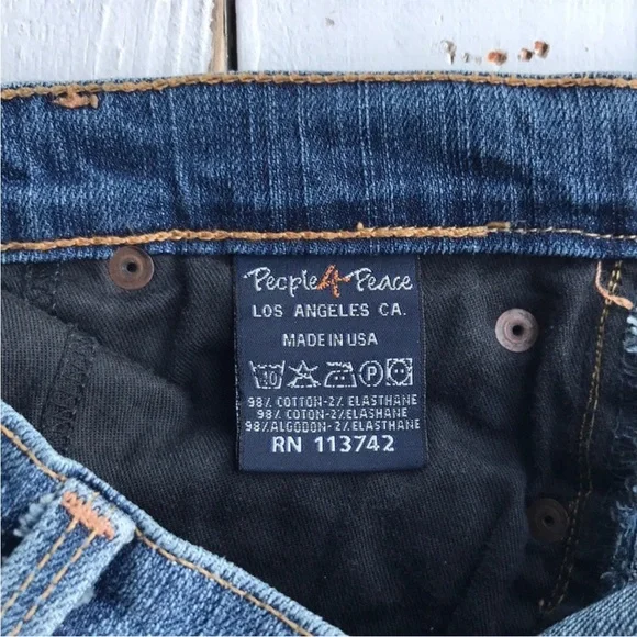 People for Peace Rare Embroidered Love Jeans - Picture 4 of 7